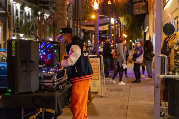 The Downtown Long Beach Art Walk series will return on Saturday, July 26.(Photo courtesy of DLBA/Sarahi Apaez)