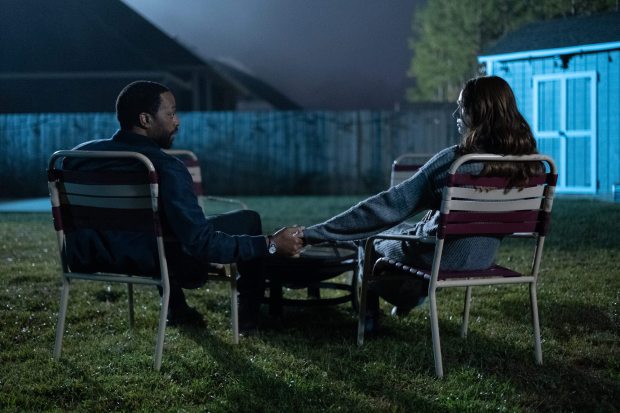 Mike Flanagan's 'The Life of Chuck,' which is based on a Stephen King novella, is about loss and death, but it's also a joyous movie starring Tom Hiddleston, Chiwetel Ejiofor, Karen Gillan, Mia Sara and Mark Hamill. (Photo by Dan Anderson / Courtesy of NEON)